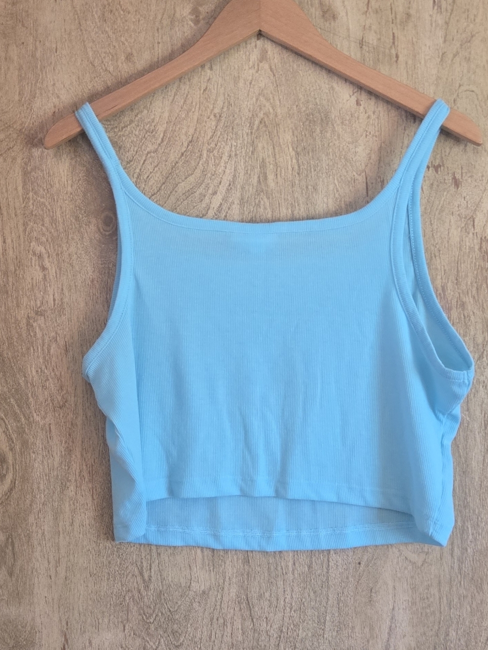Colsie Sky Blue Ribbed Crop Tank Top - Picture 2 of 4